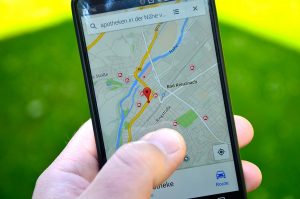 Location-based mobile advertising